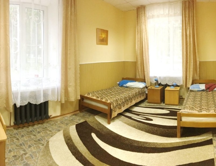 Двухместный трехкомнатный стандарт в корпусе 6 - Санаторий «Хилово»