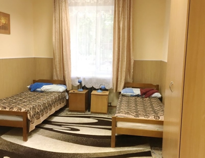 Двухместный трехкомнатный стандарт в корпусе 6 - Санаторий «Хилово»